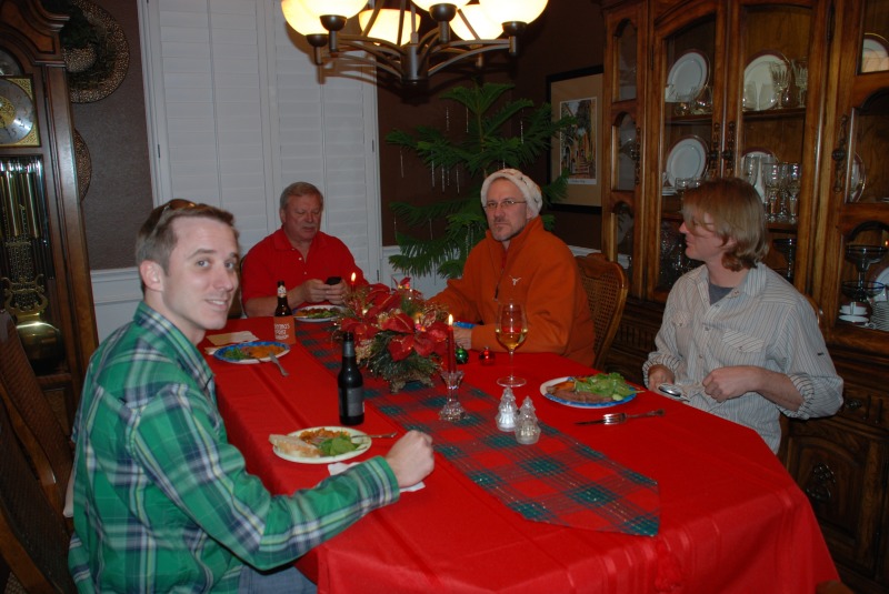 2013-12-23 18-52-16 Hildebrand Christmas.jpg